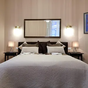 Urban Downtown City Center Apartment